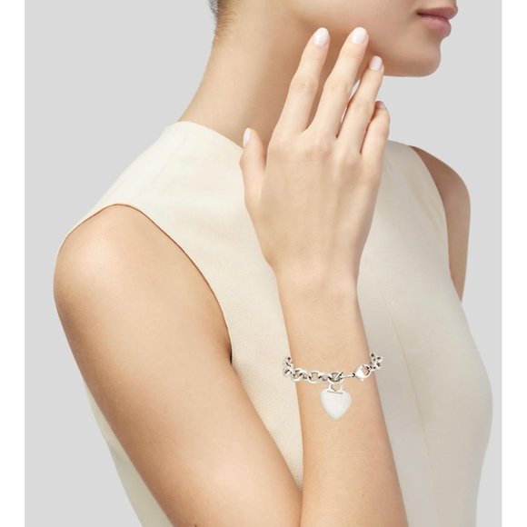 Size Medium Tiffany & Co Blank Heart Tag Charm Bracelet in Sterling Silver - Picture 6 of 6